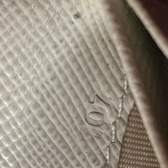 Authentic Rare Prada Staffiano Yellow Flower Long Wallet. - Picture 8 of 13